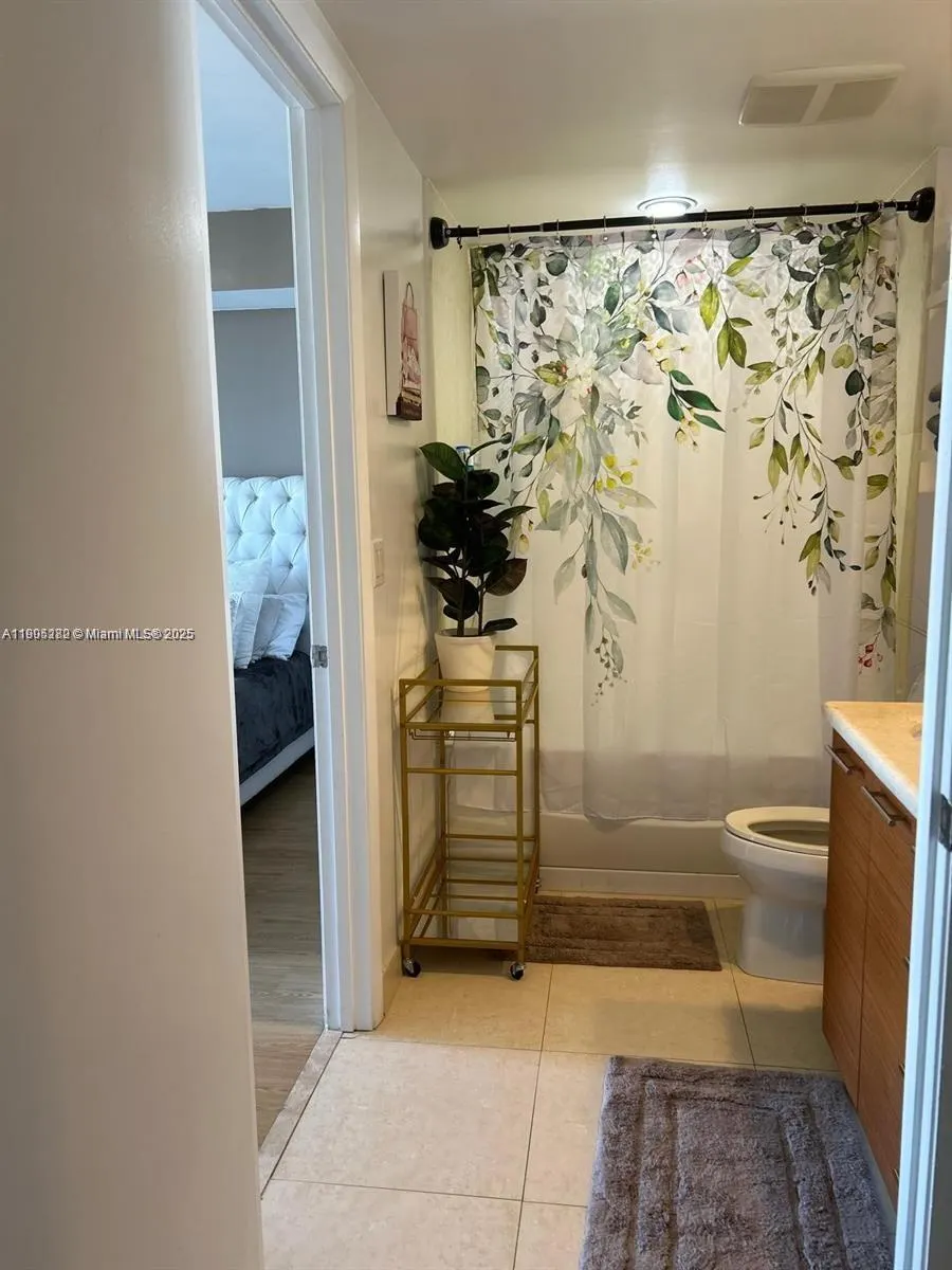 50 Biscayne Blvd, #4607