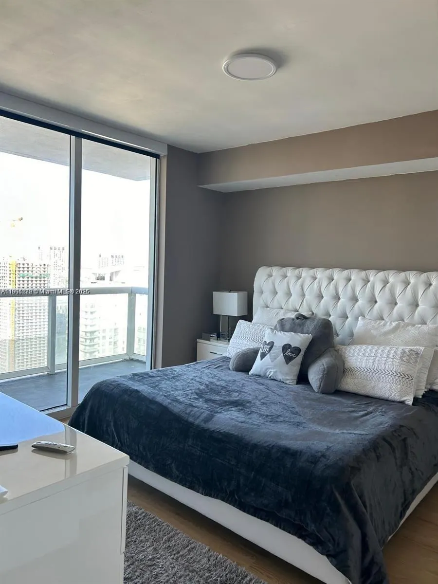 50 Biscayne Blvd, #4607