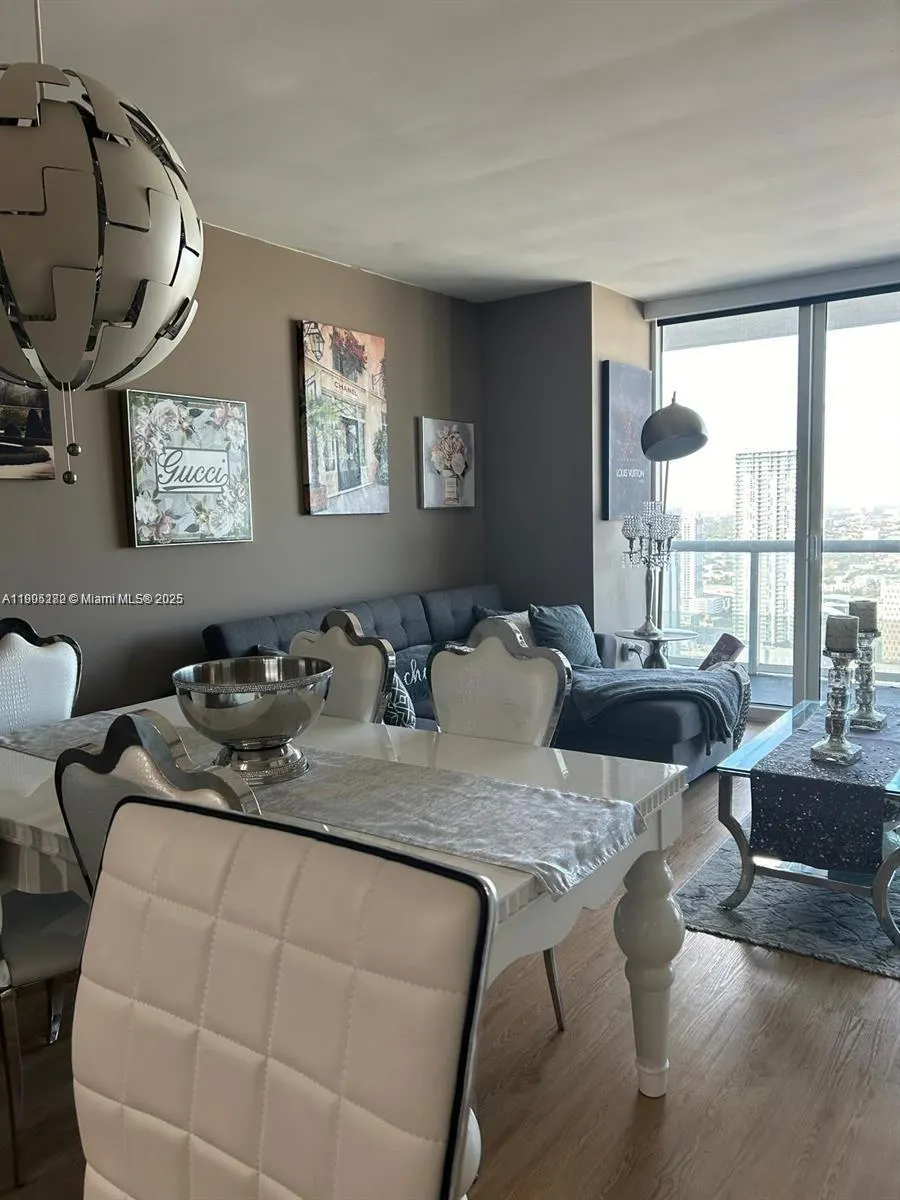 50 Biscayne Blvd, #4607