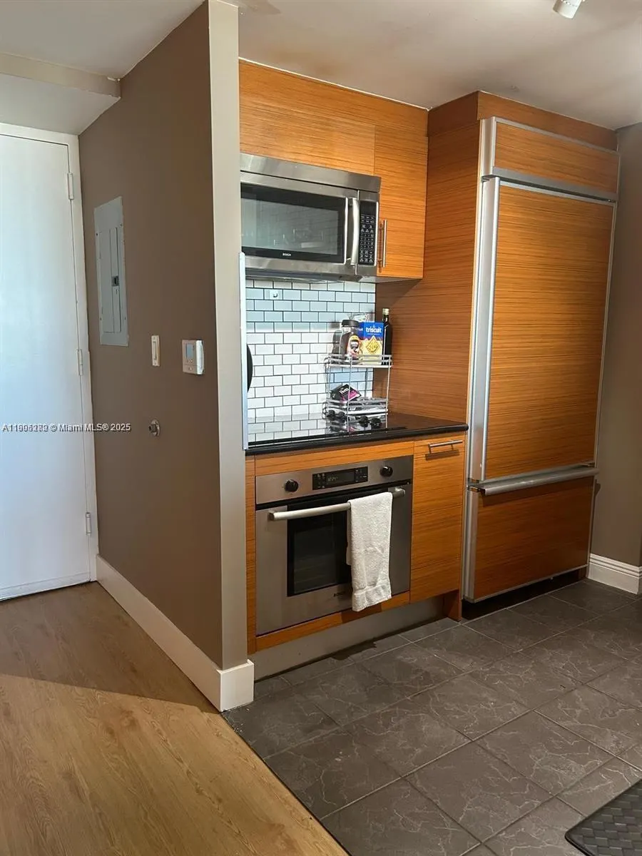 50 Biscayne Blvd, #4607