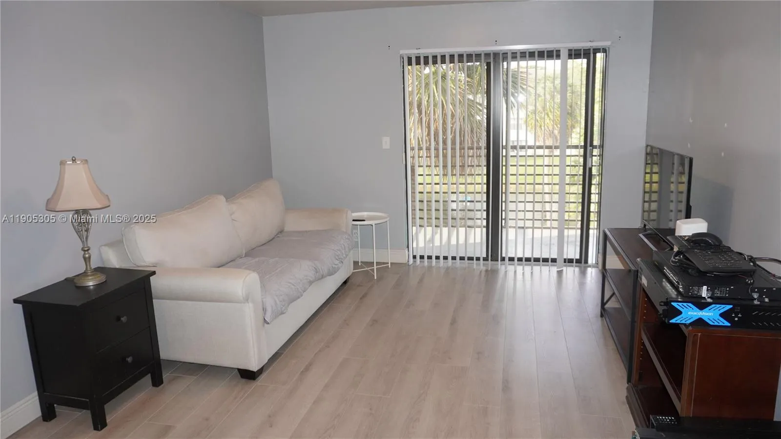 3710 N Pine Island Rd, #320