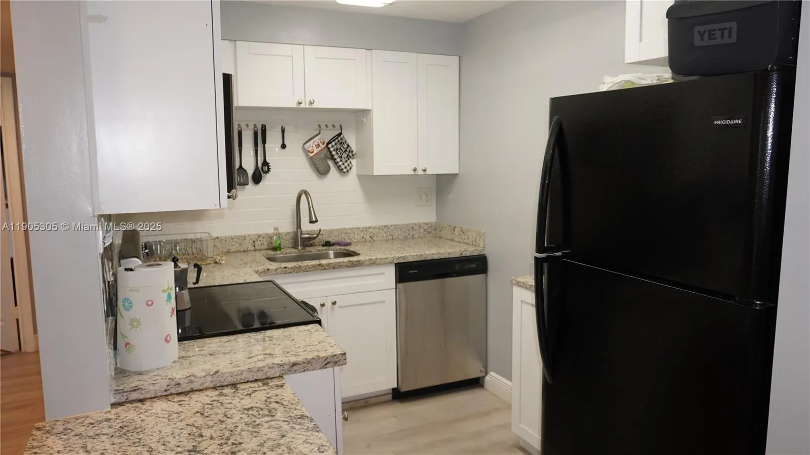 3710 N Pine Island Rd, #320