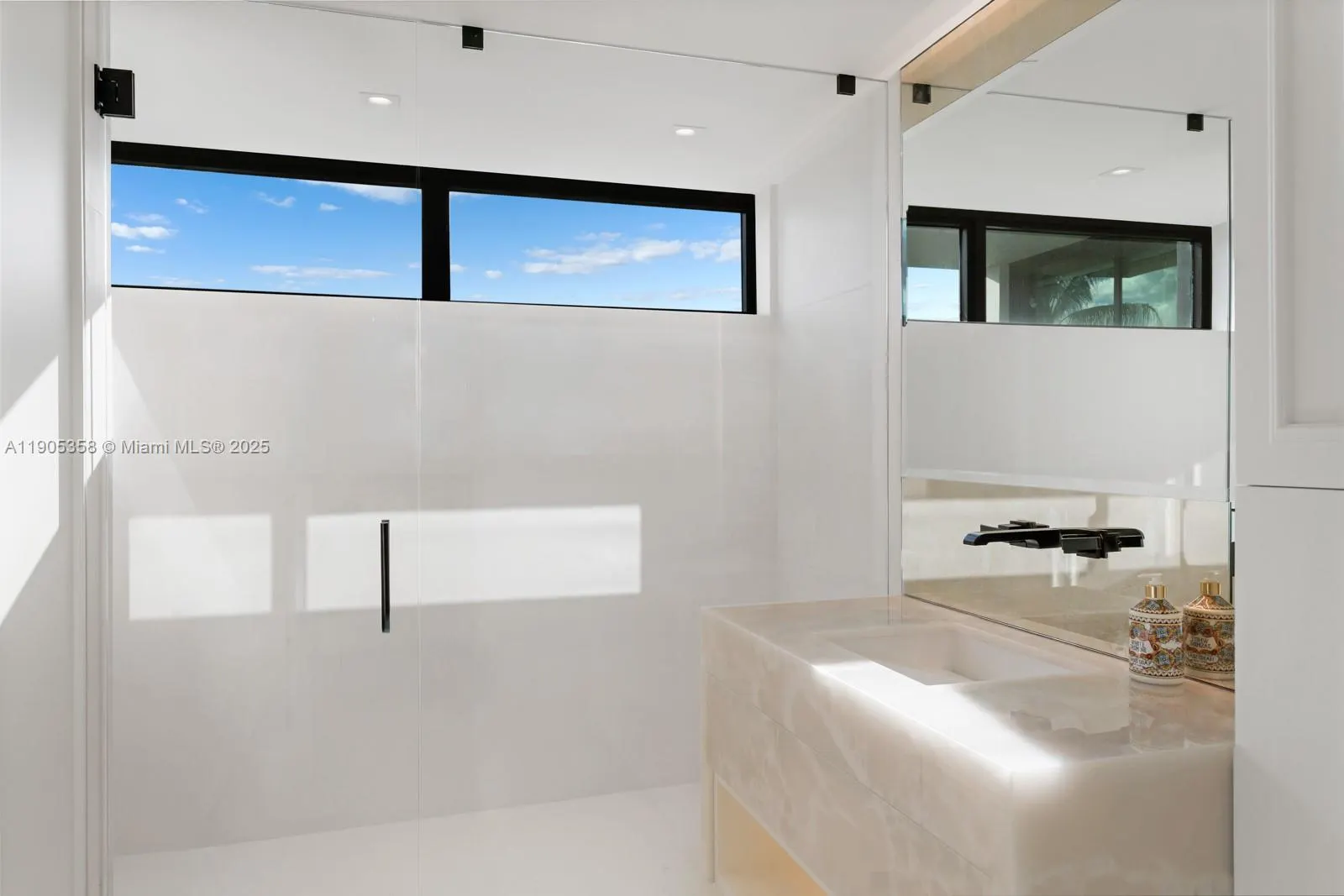 1165 N Biscayne Point Rd