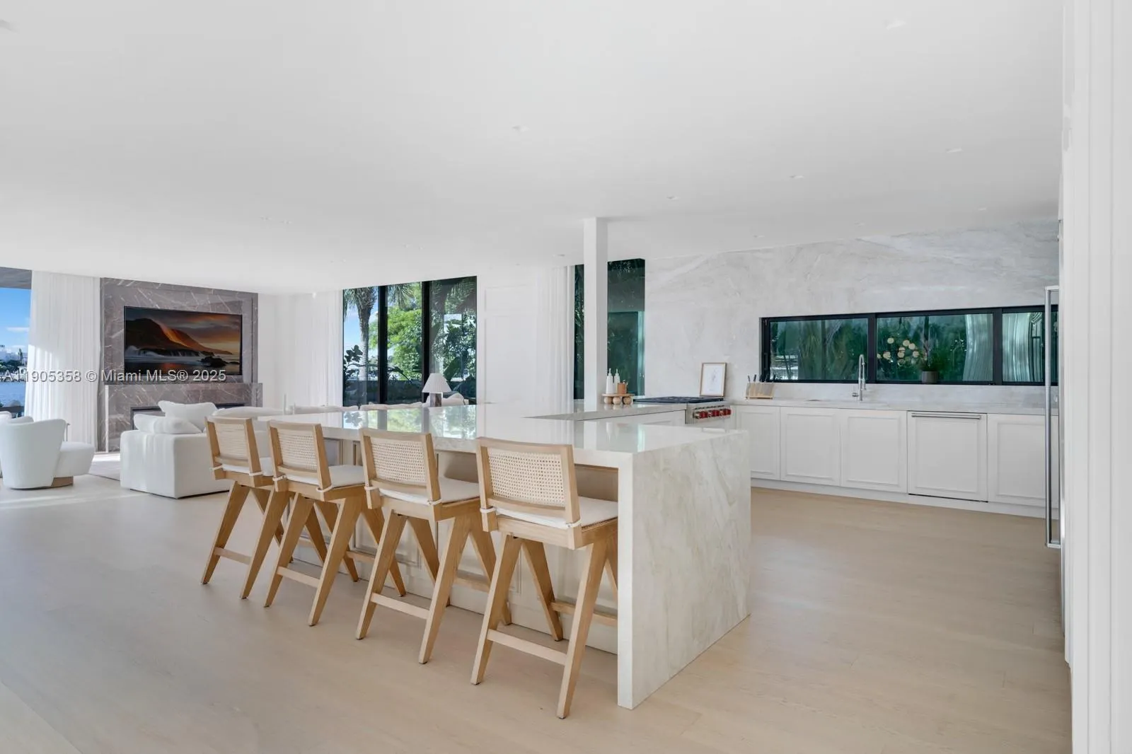 1165 N Biscayne Point Rd