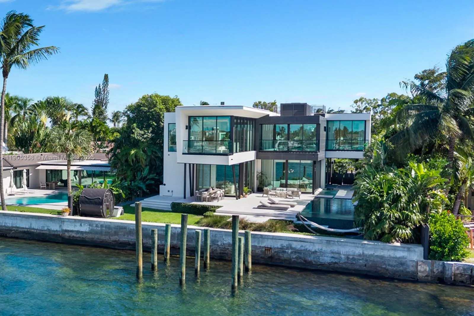 1165 N Biscayne Point Rd