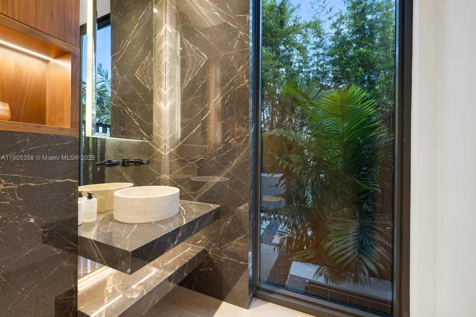 1165 N Biscayne Point Rd