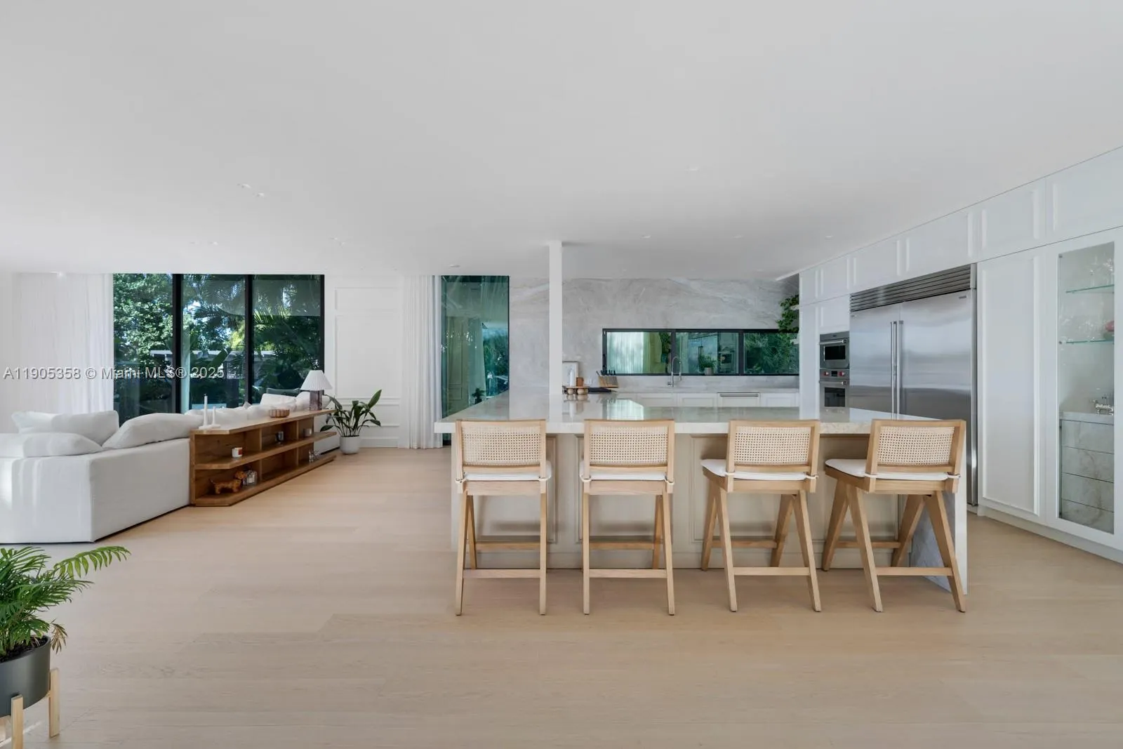 1165 N Biscayne Point Rd