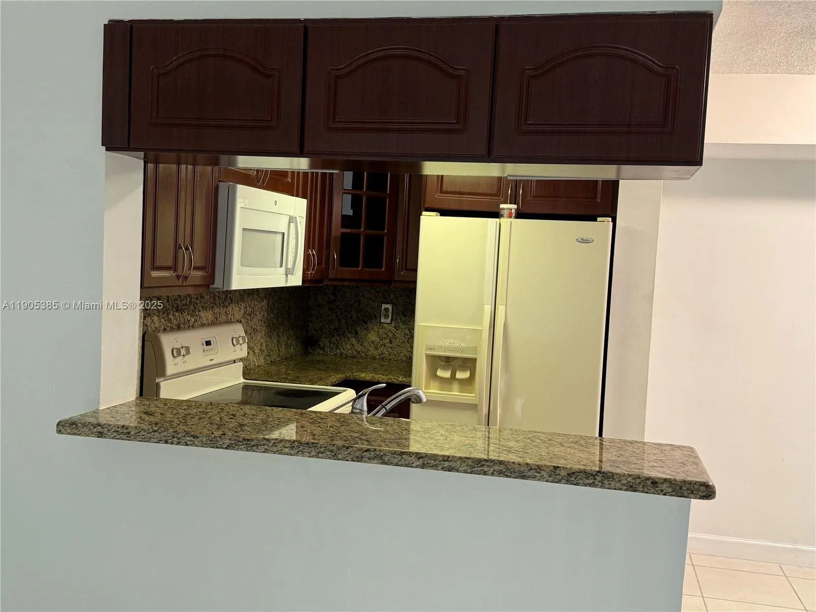 8585 NW 6th Ln, #9-208