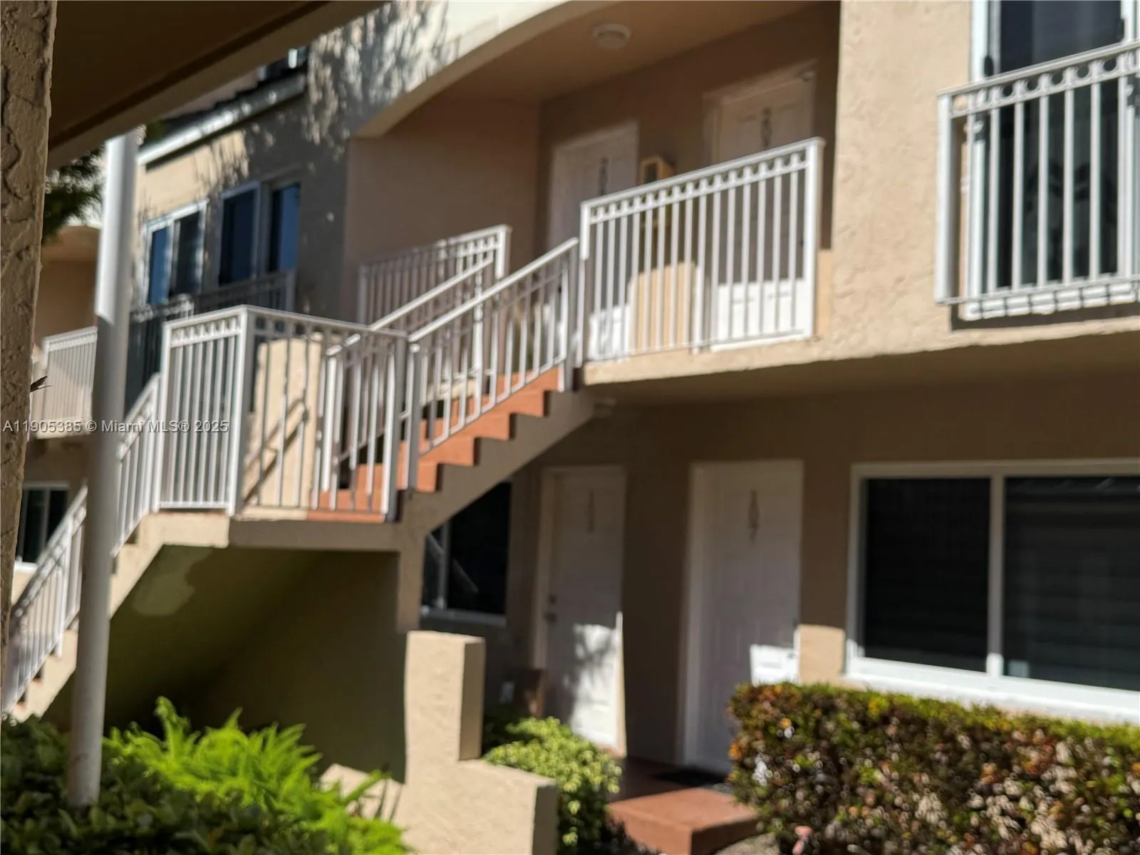 8585 NW 6th Ln, #9-208