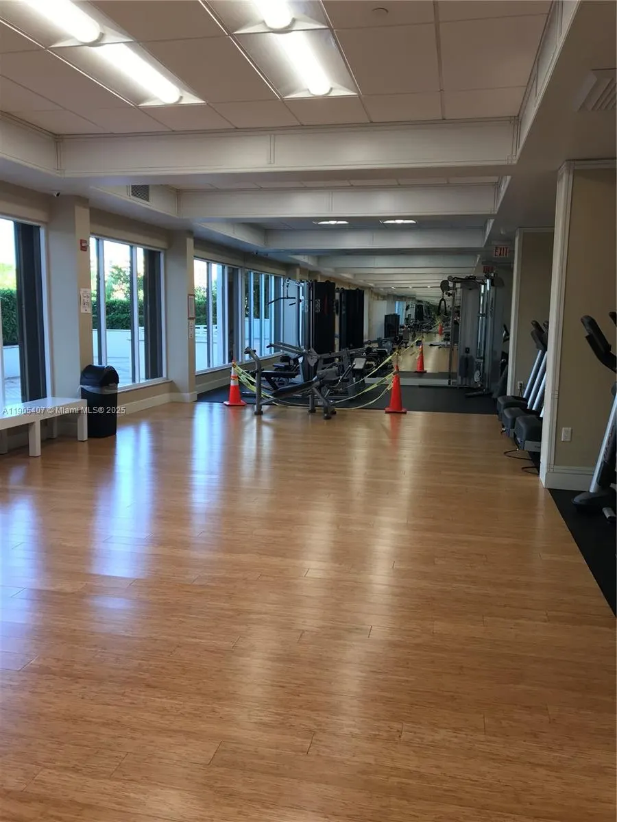 2801 NE 183rd St, #202W