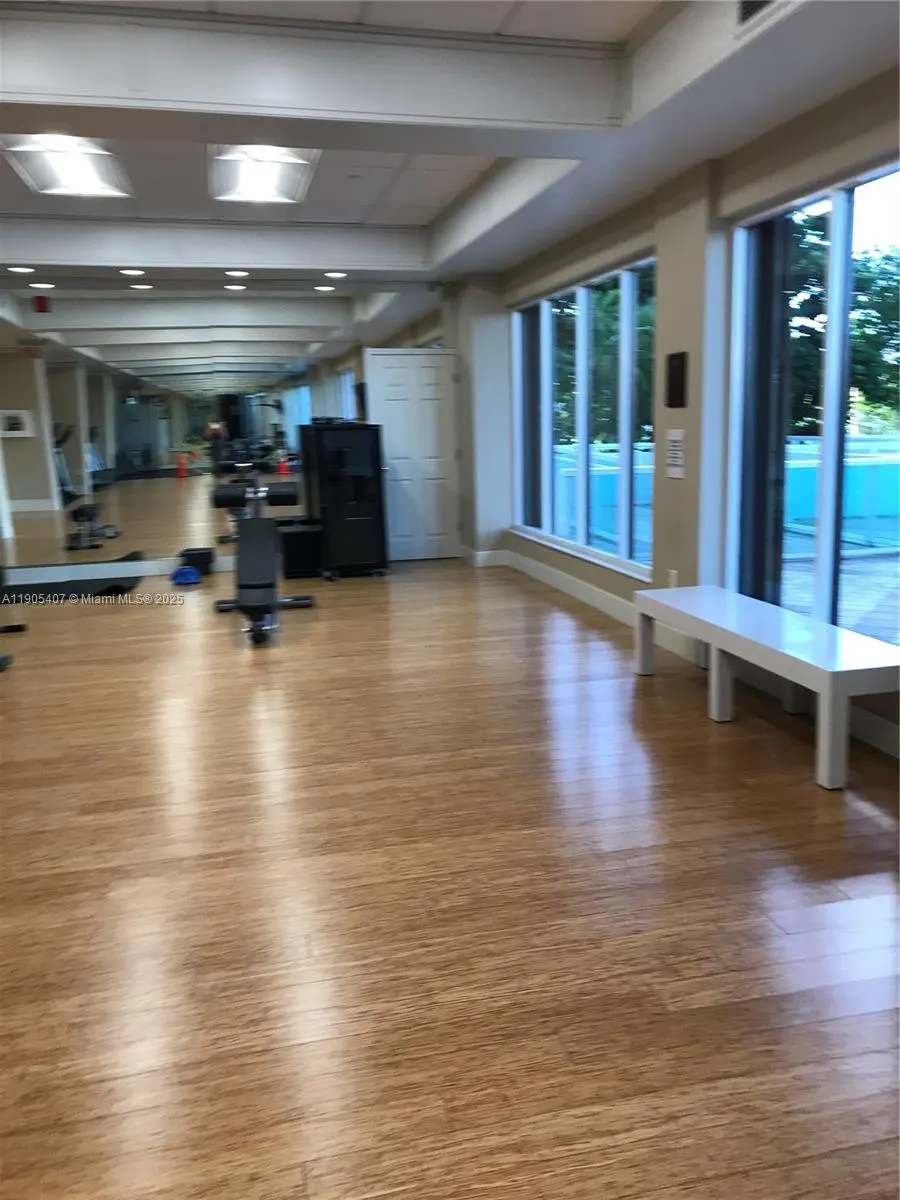 2801 NE 183rd St, #202W