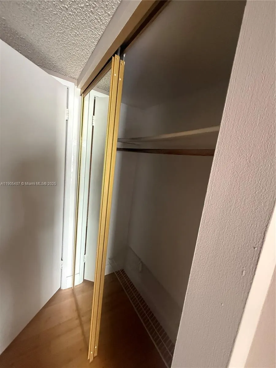 2801 NE 183rd St, #202W