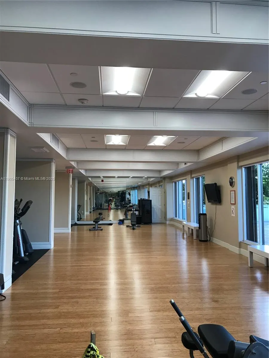 2801 NE 183rd St, #202W