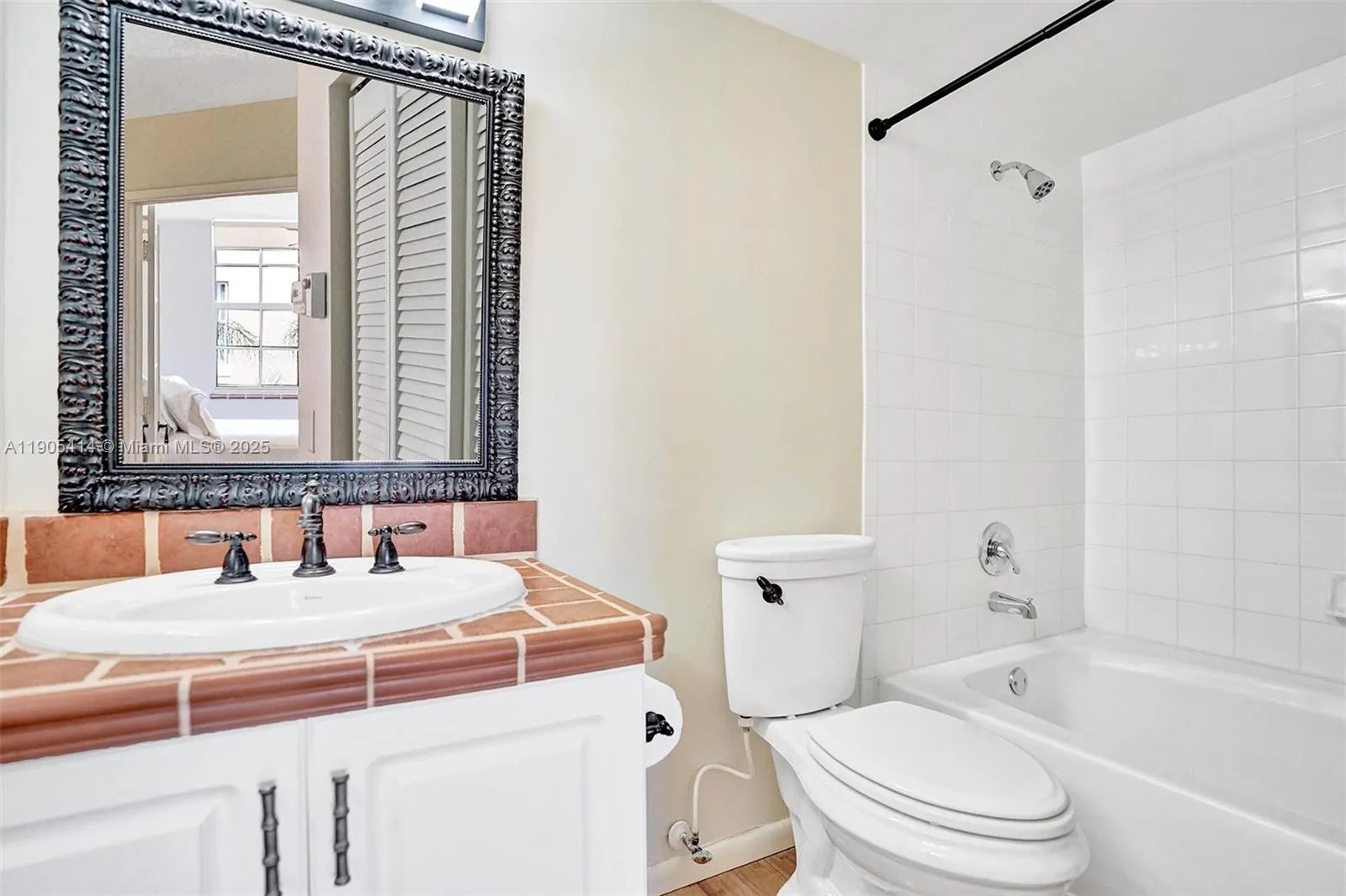 19877 E Country Club Dr, #3607