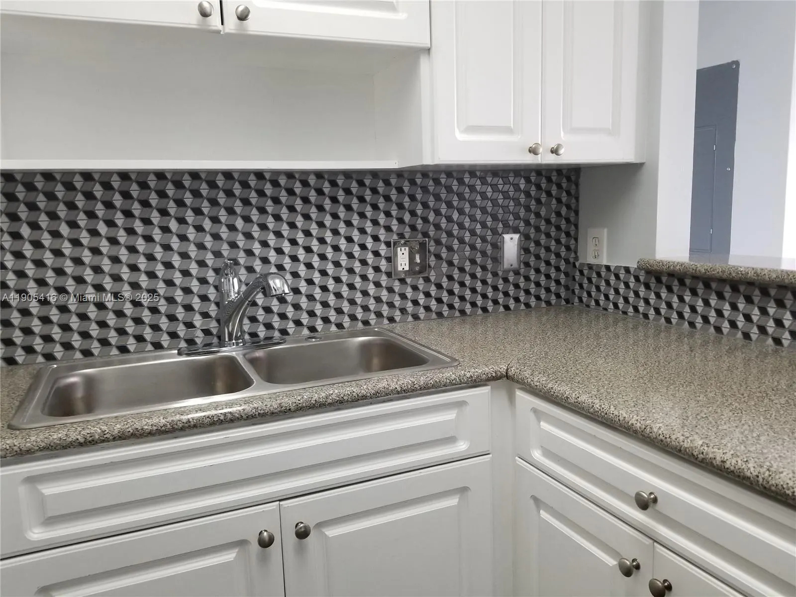 134 SW 7th Ave, #402