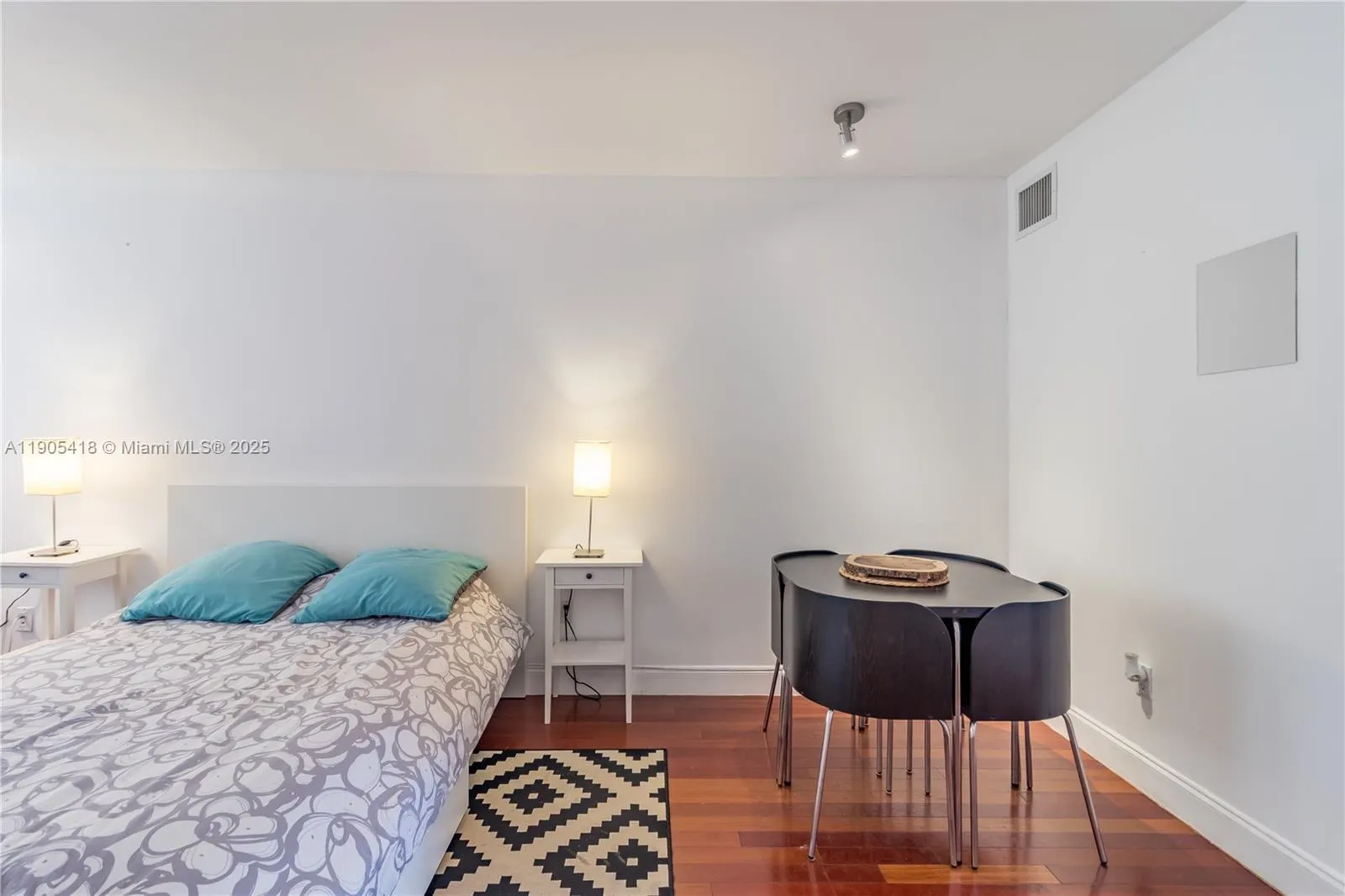 1340 Drexel Ave, #403