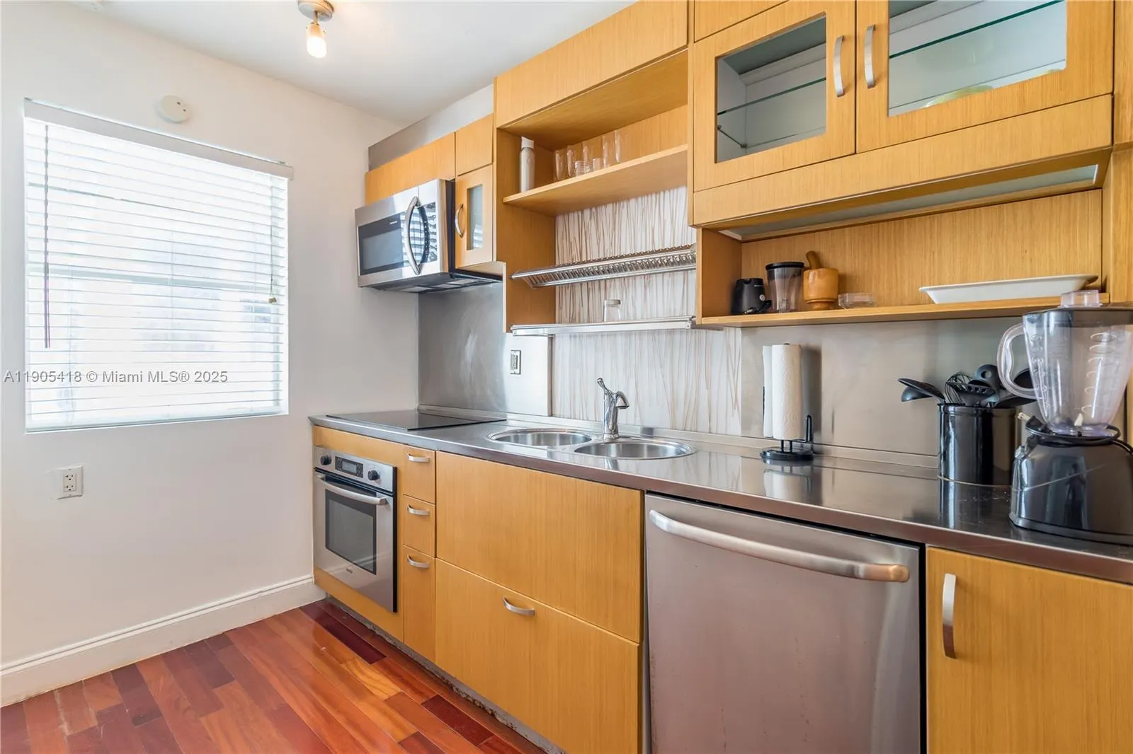 1340 Drexel Ave, #403