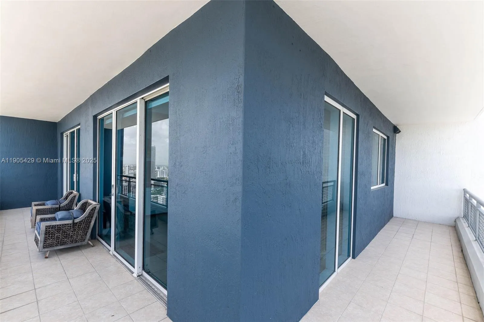 60 SW 13th St, #3401