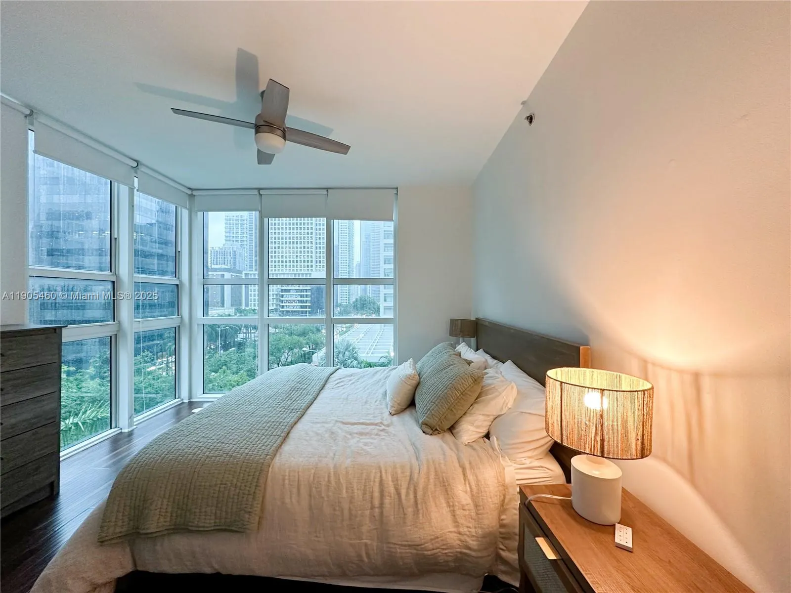 951 Brickell Ave, #601