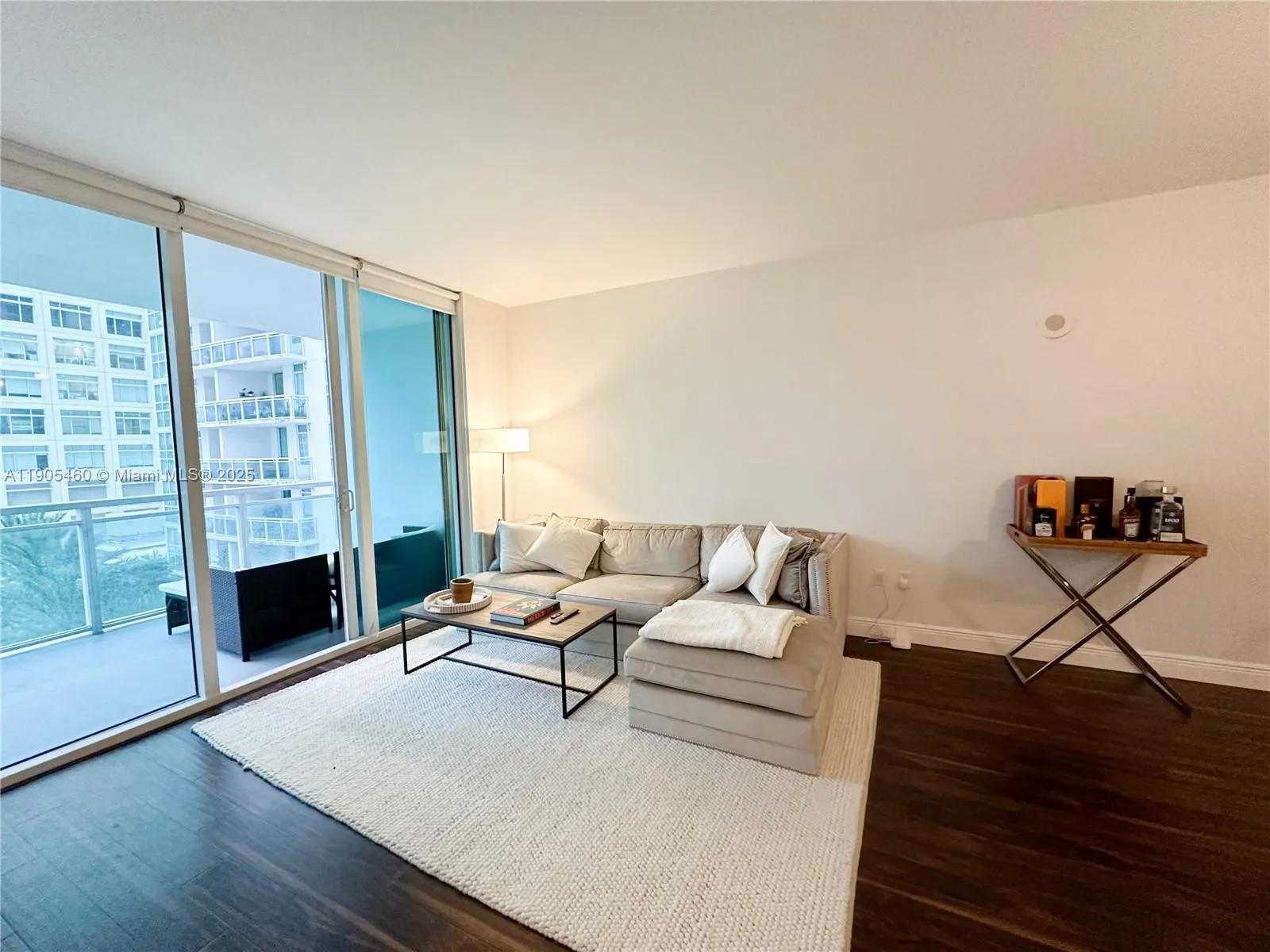 951 Brickell Ave, #601