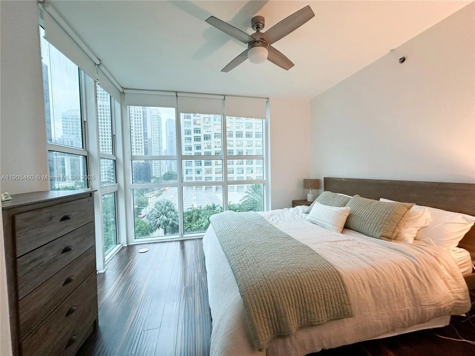 951 Brickell Ave, #601