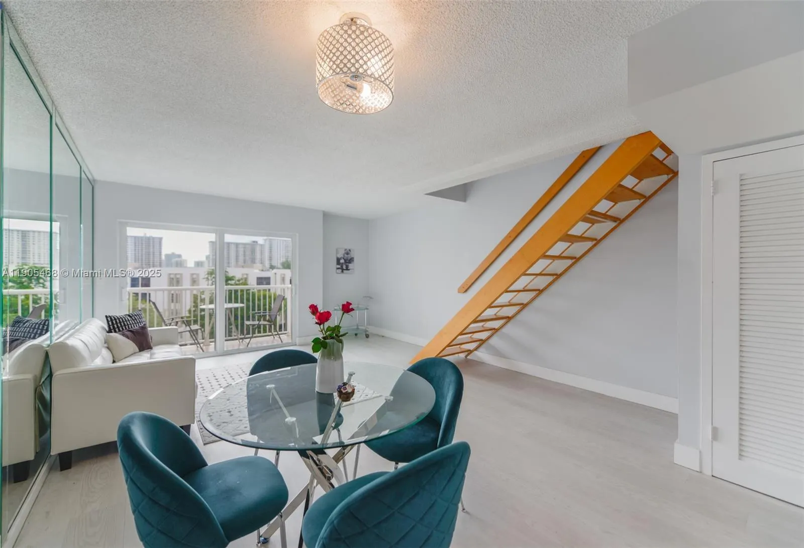 17800 Atlantic Blvd, #PH9