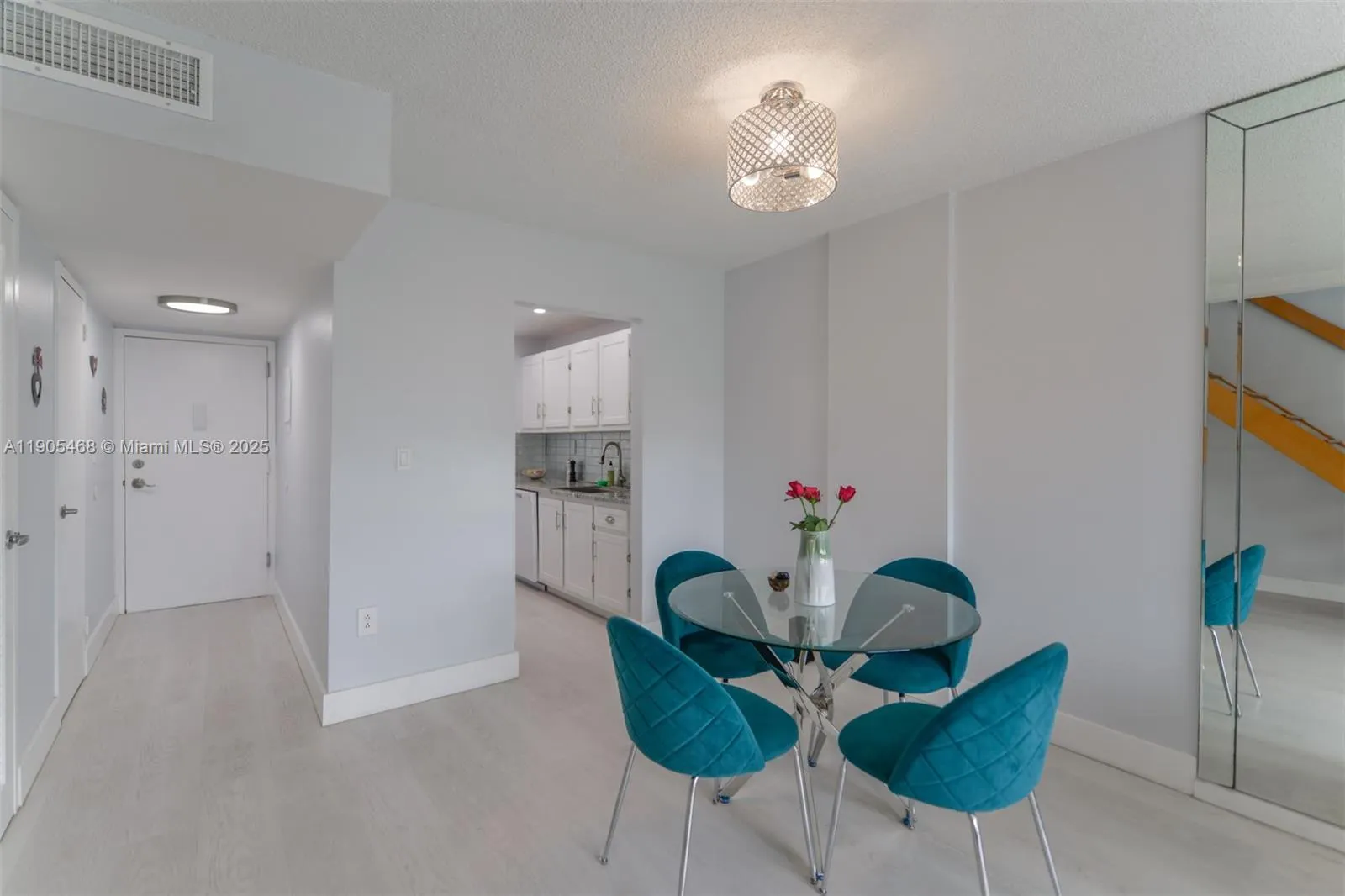 17800 Atlantic Blvd, #PH9