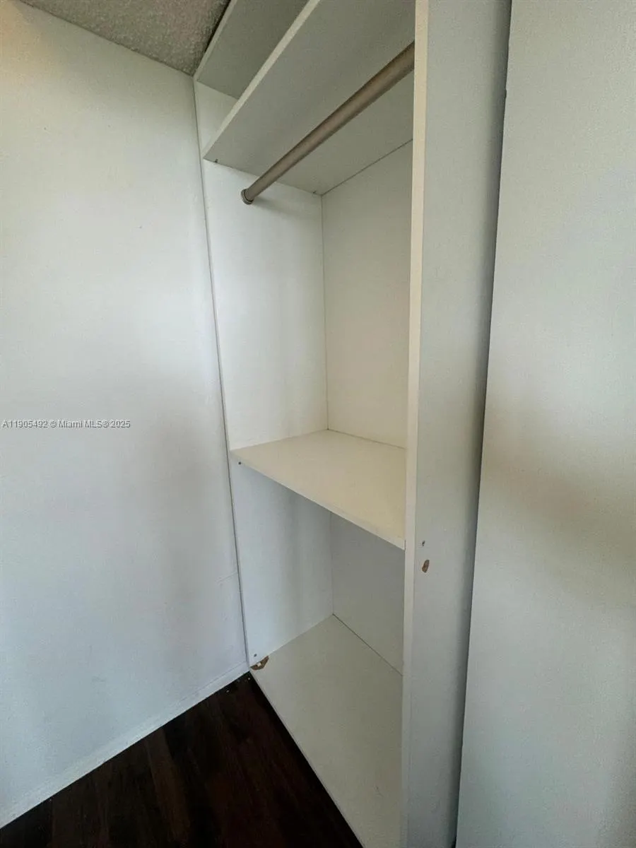 15600 NW 7th Ave, #808