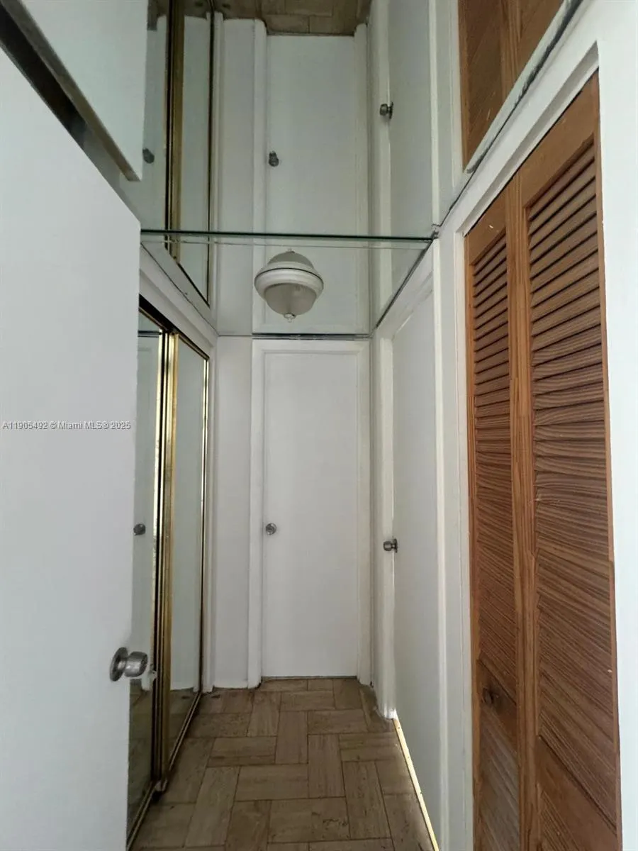 15600 NW 7th Ave, #808