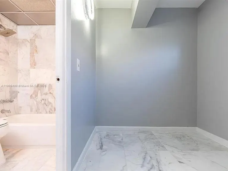 1545 Euclid Ave, #2D