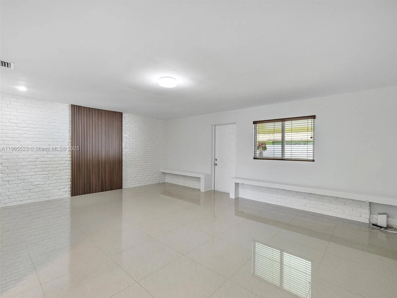 3840 NW 176th St, #1