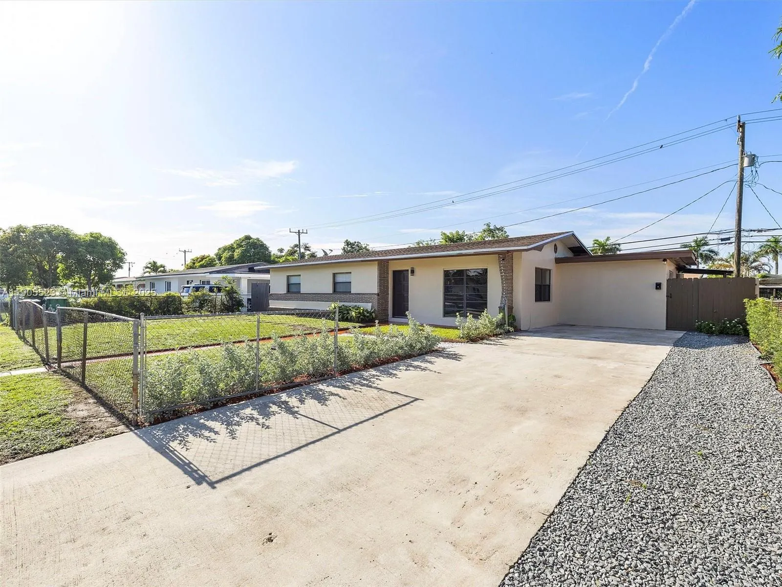 3840 NW 176th St, #1