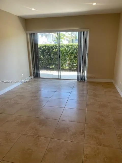 8000 SW 81st Dr, #108