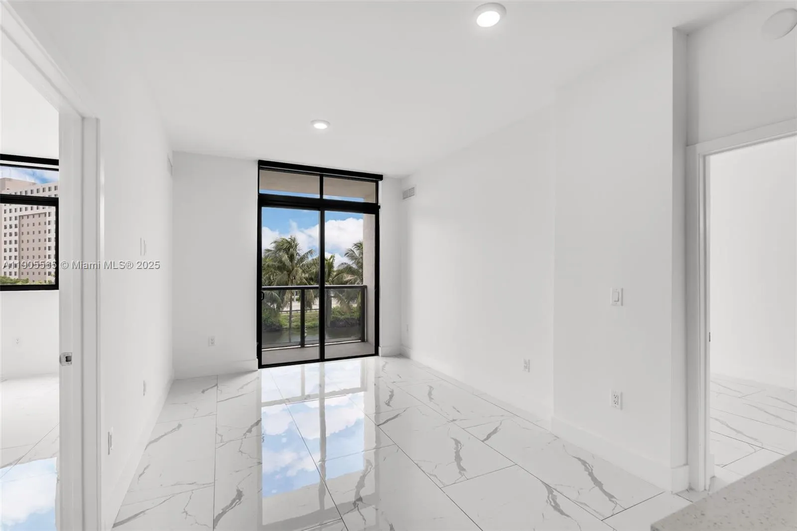 1 Curtiss Pkwy, #314