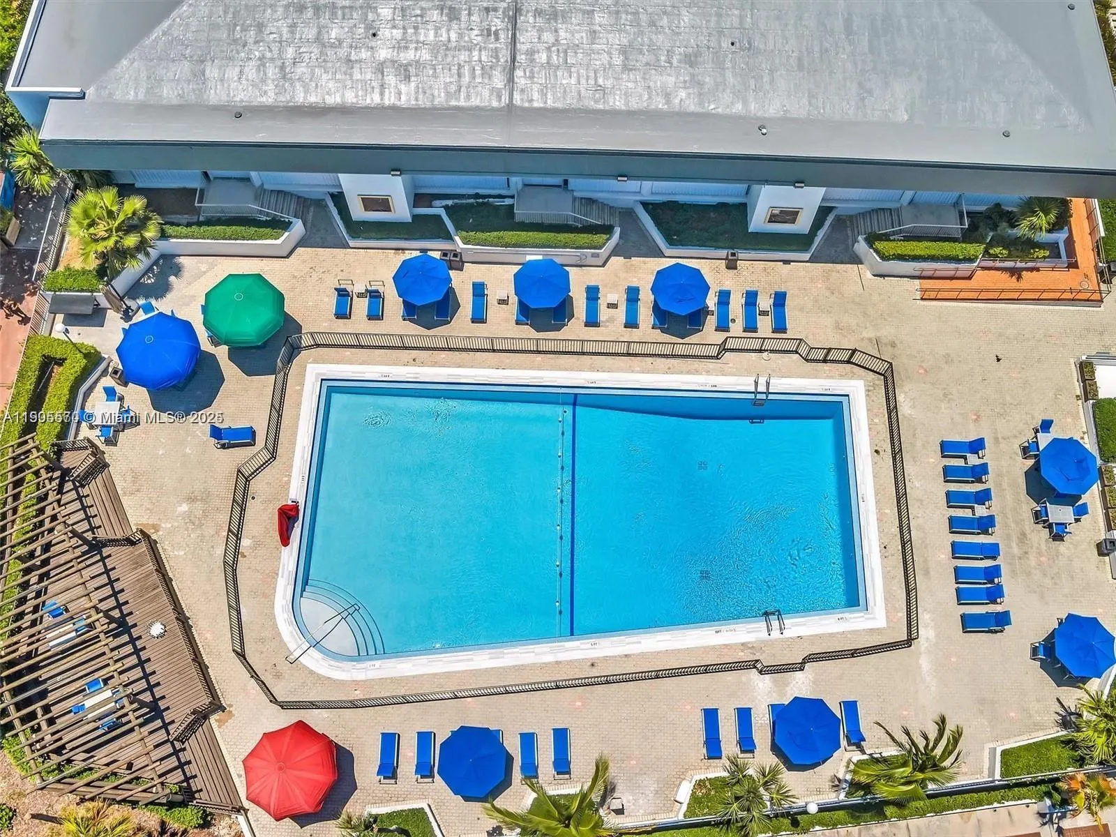 905 Brickell Bay Dr, #1127