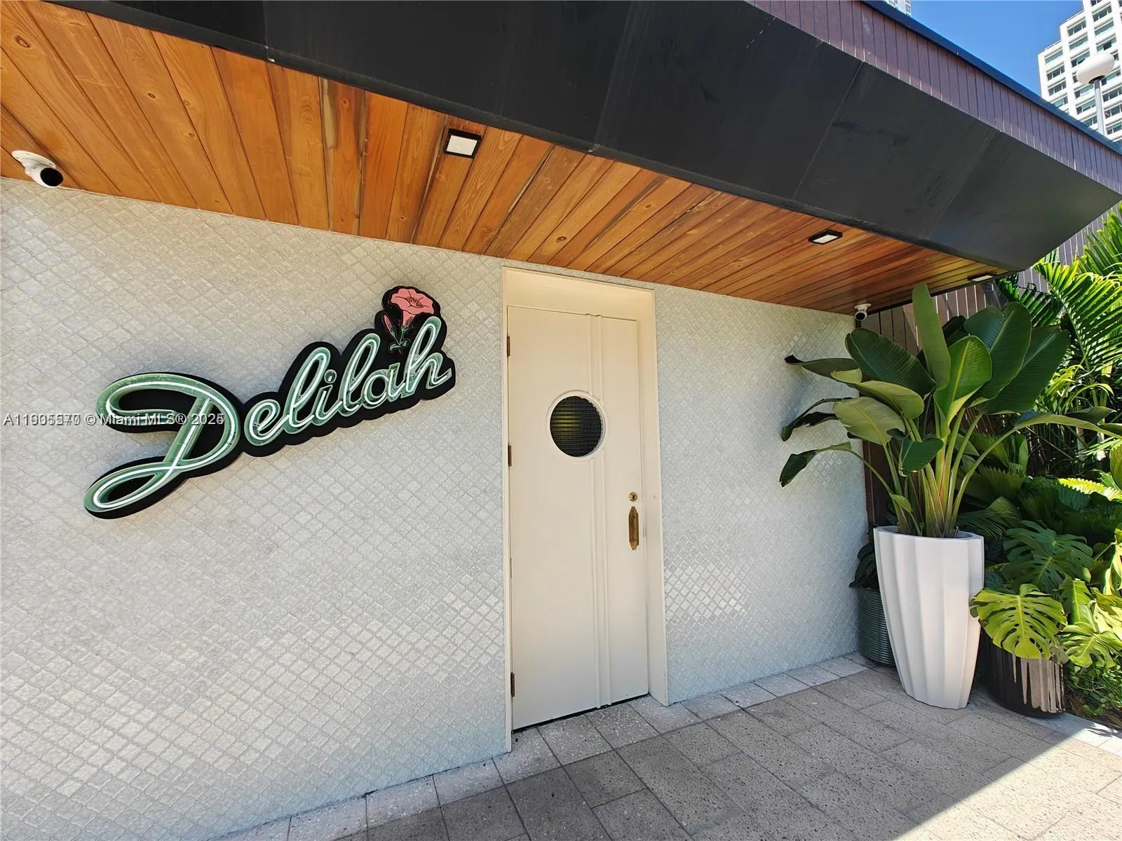 905 Brickell Bay Dr, #1127