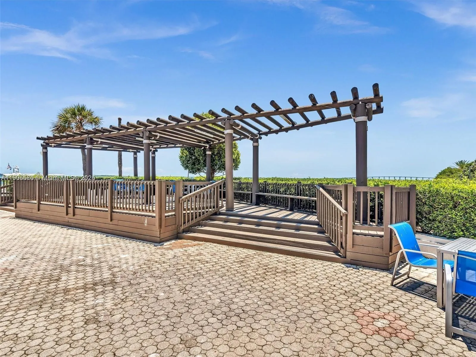 905 Brickell Bay Dr, #1127