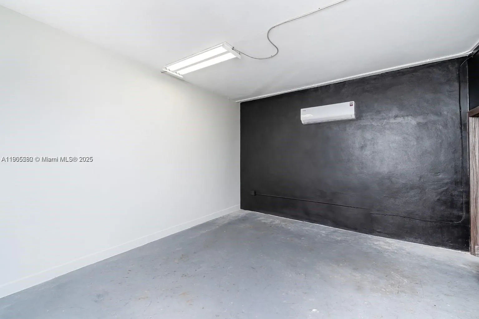 7025 NW 7th Ave, ##MAIN