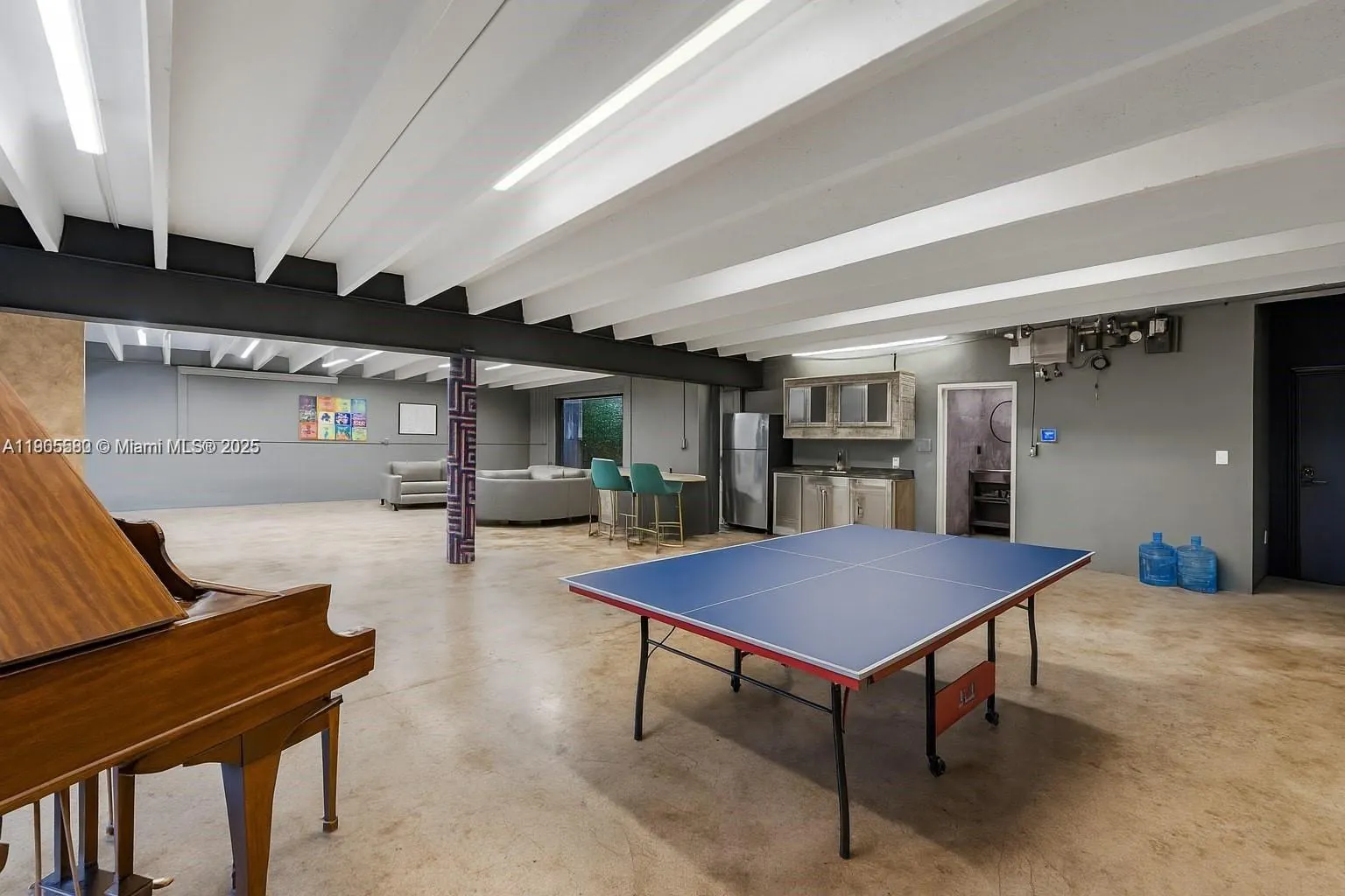 7025 NW 7th Ave, ##MAIN