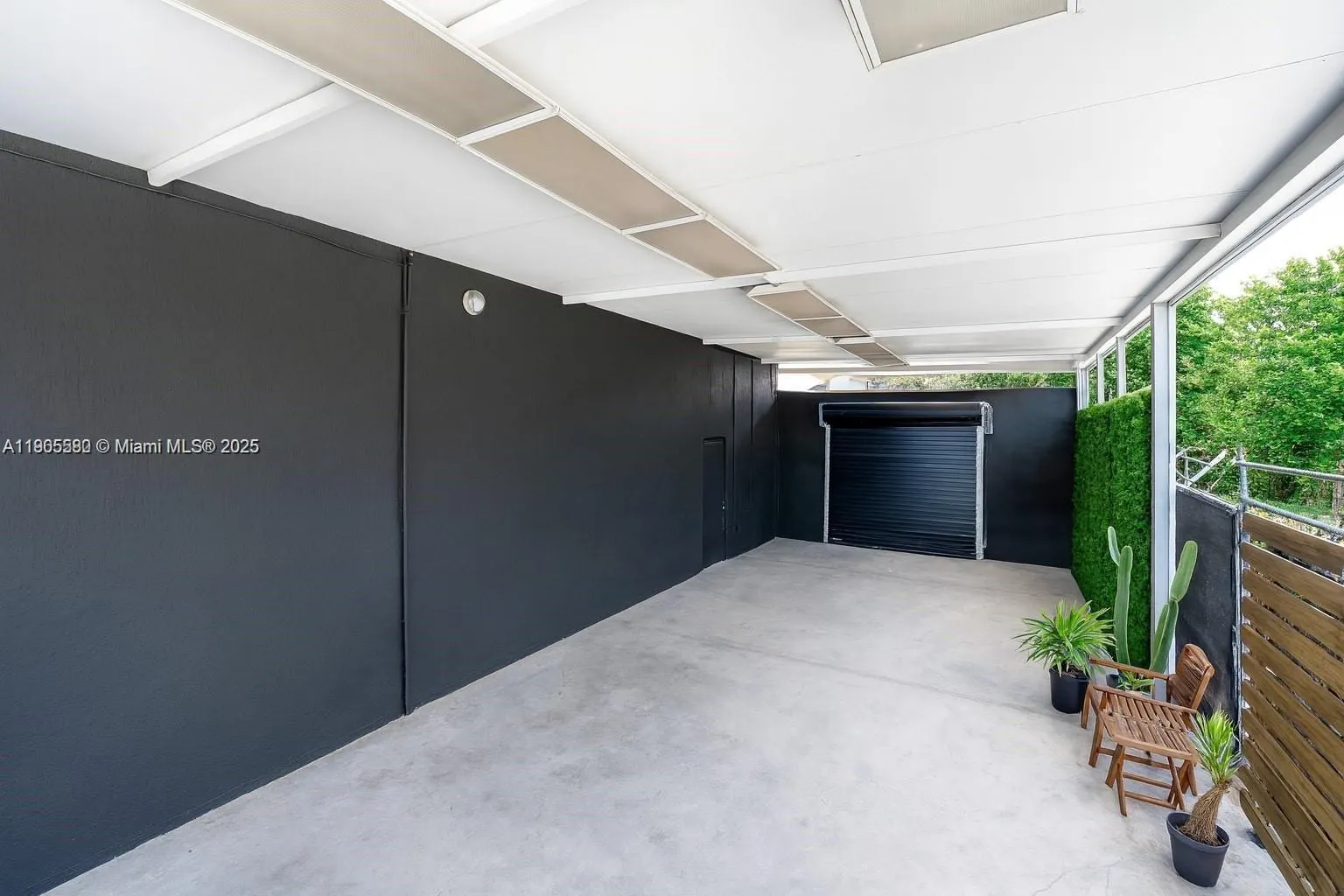 7025 NW 7th Ave, ##MAIN