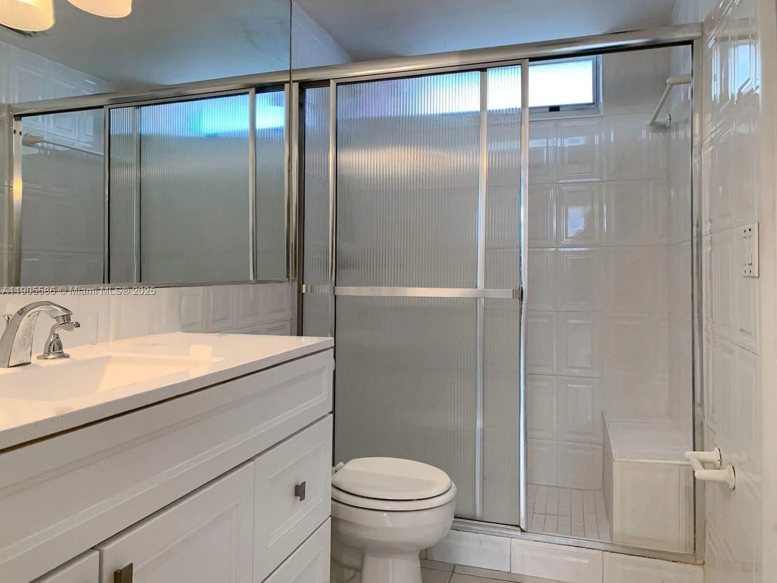 2855 Leonard Dr, #H404