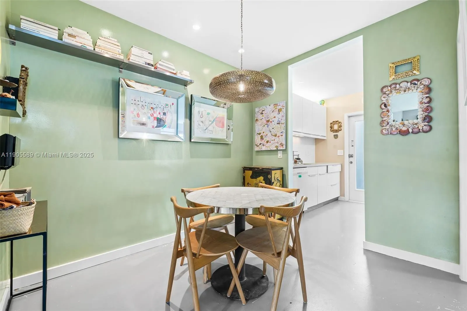 823 Jefferson Ave, #6