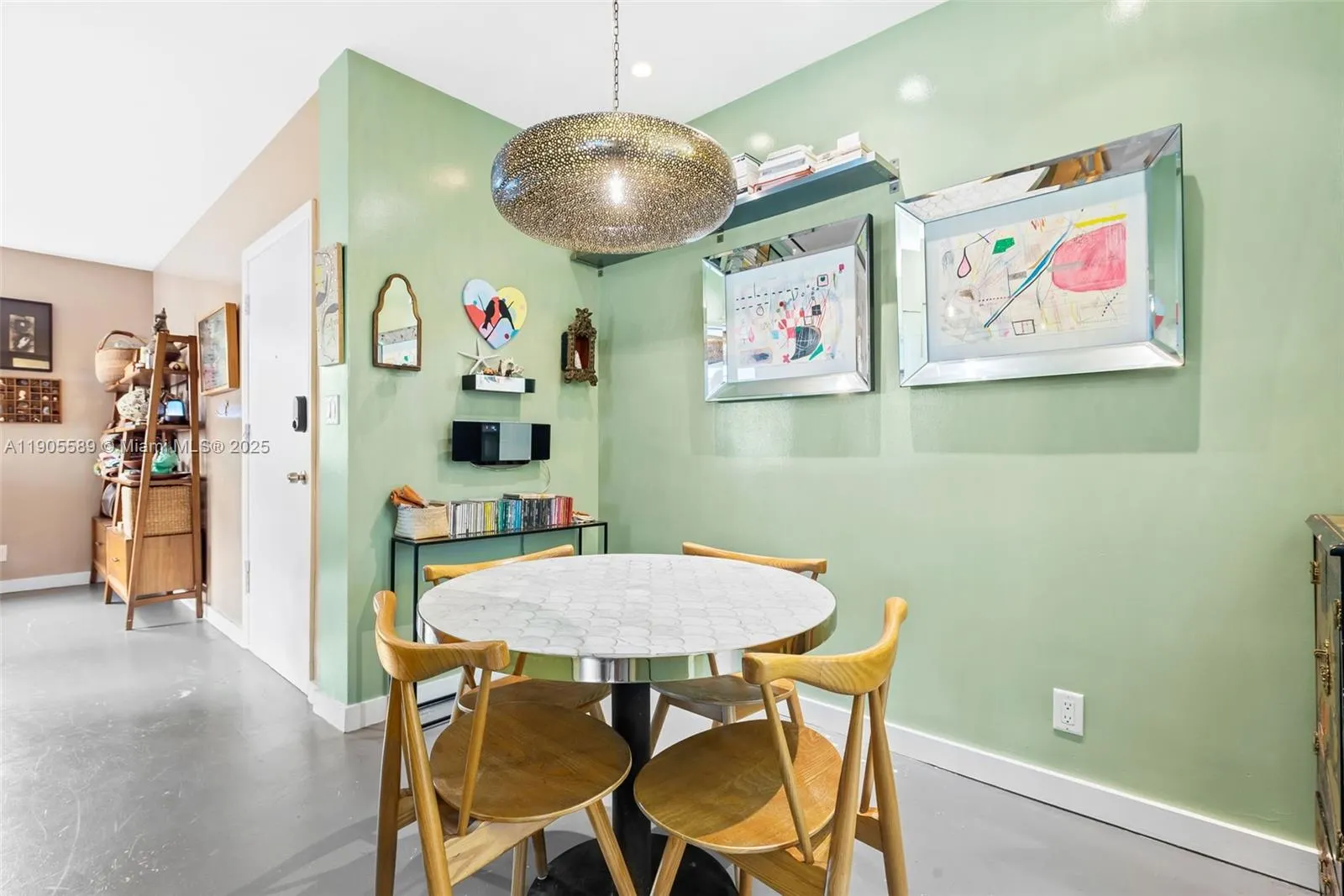 823 Jefferson Ave, #6