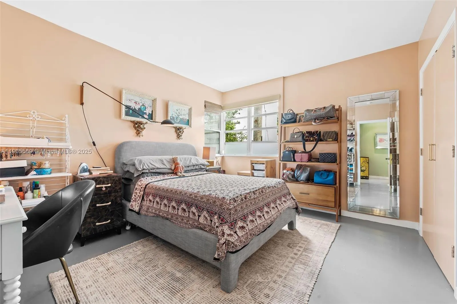 823 Jefferson Ave, #6