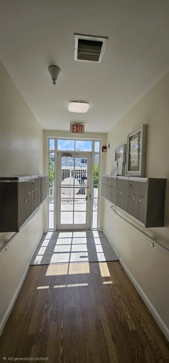 1542 Drexel Ave, #208