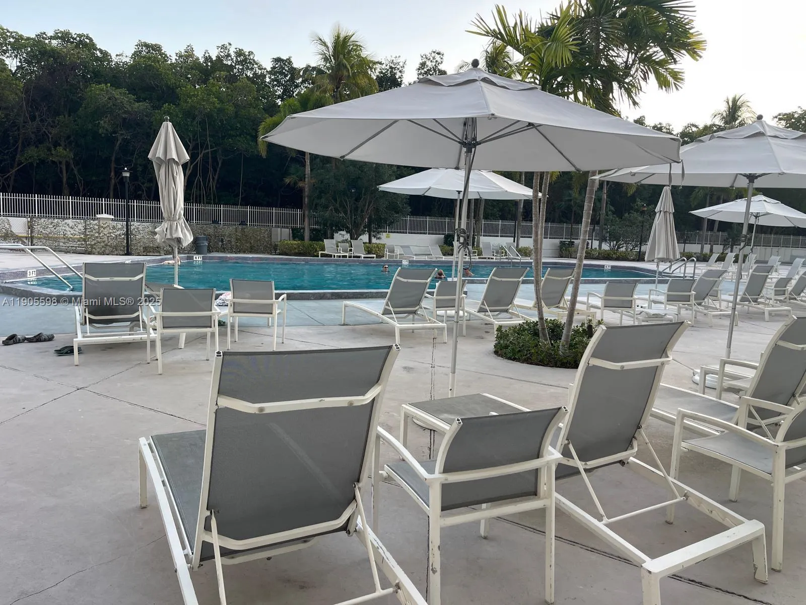 100 Bayview Dr, #412