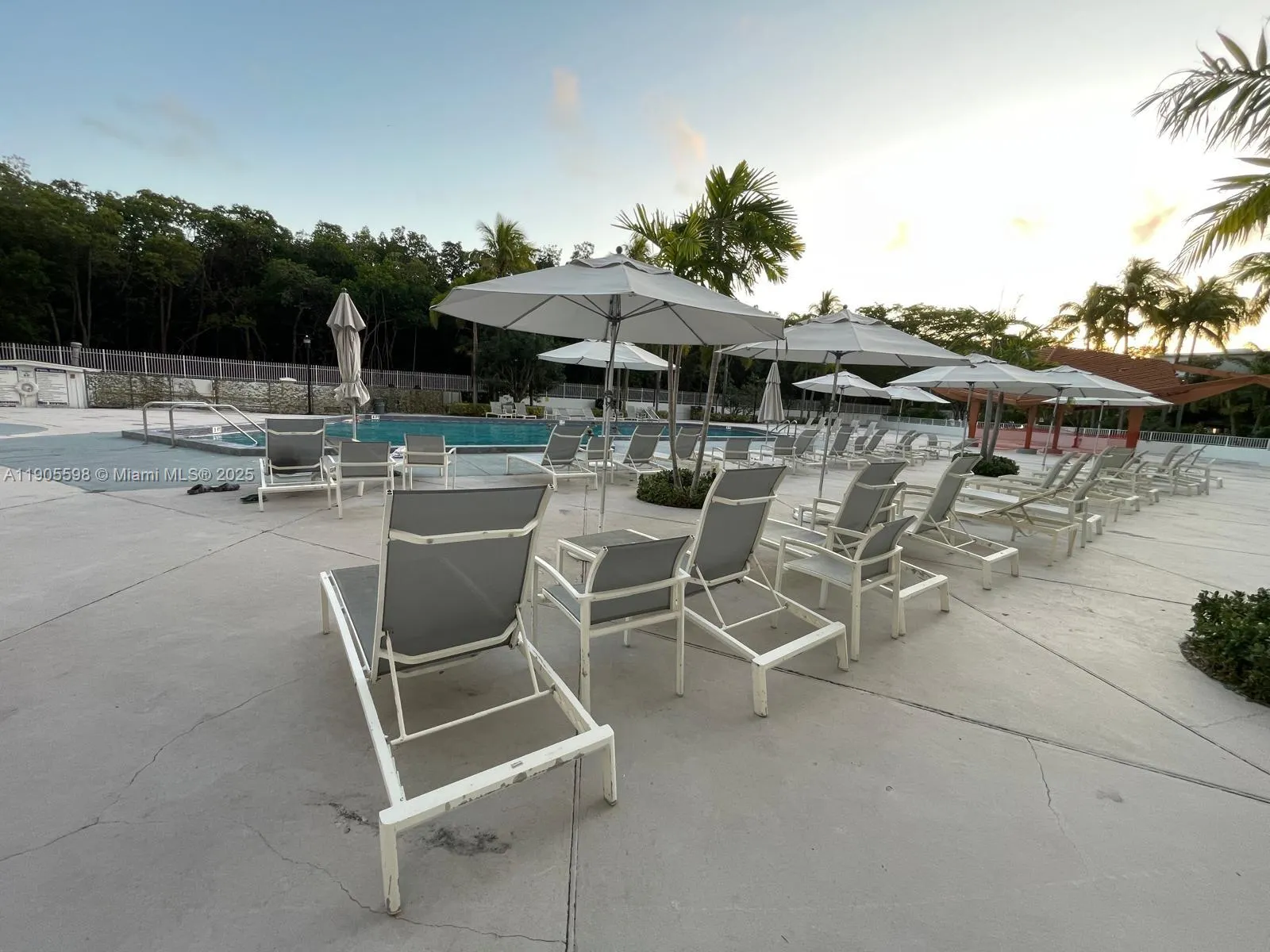 100 Bayview Dr, #412