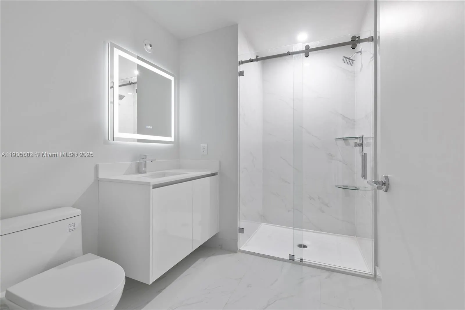 700 NE 24th St, #4002