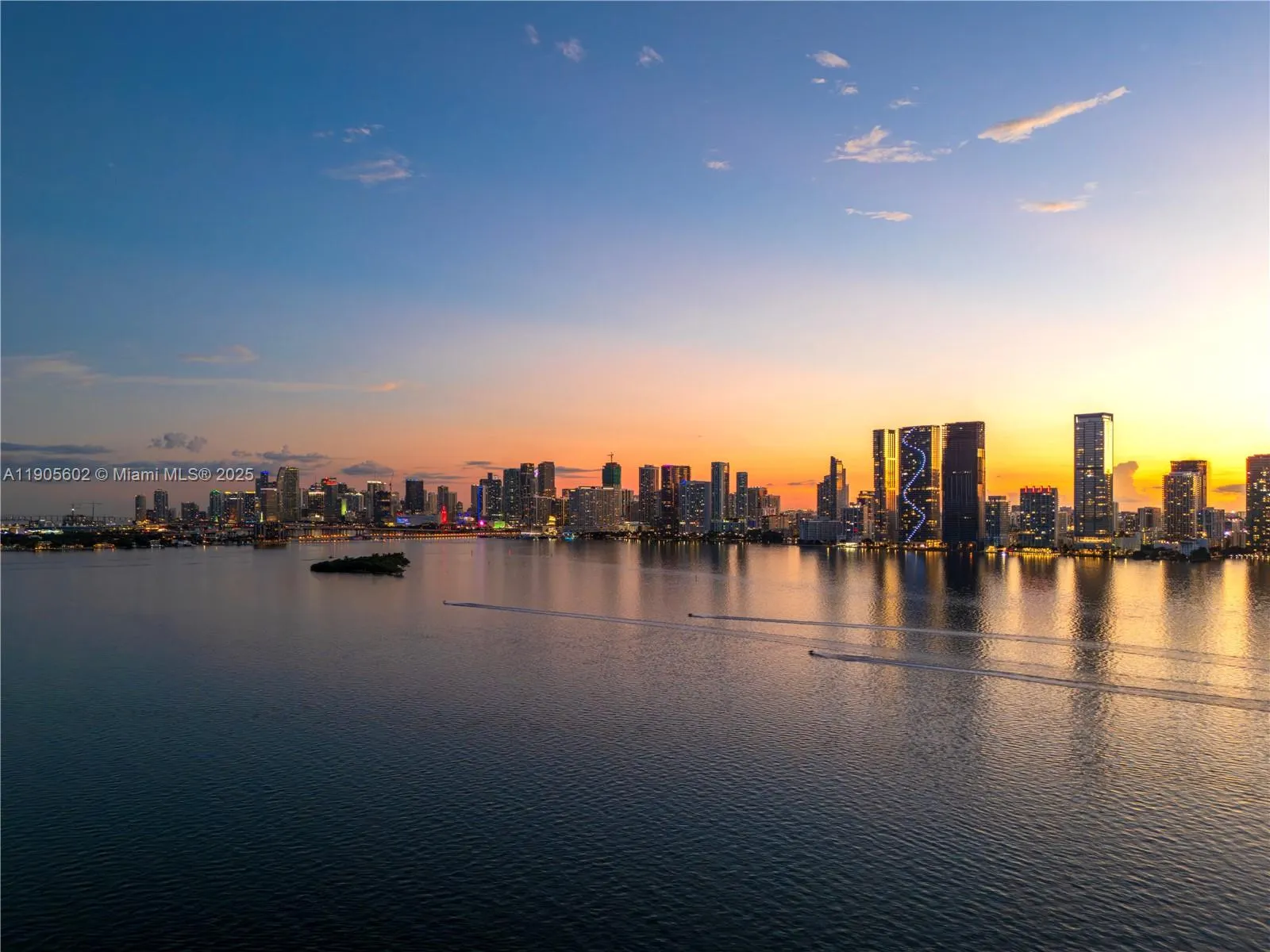 700 NE 24th St, #4002