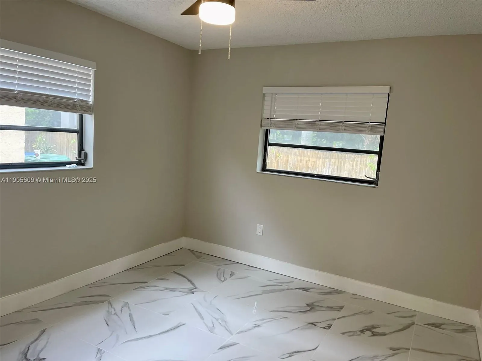 21123 E Dixie Hwy, #21123